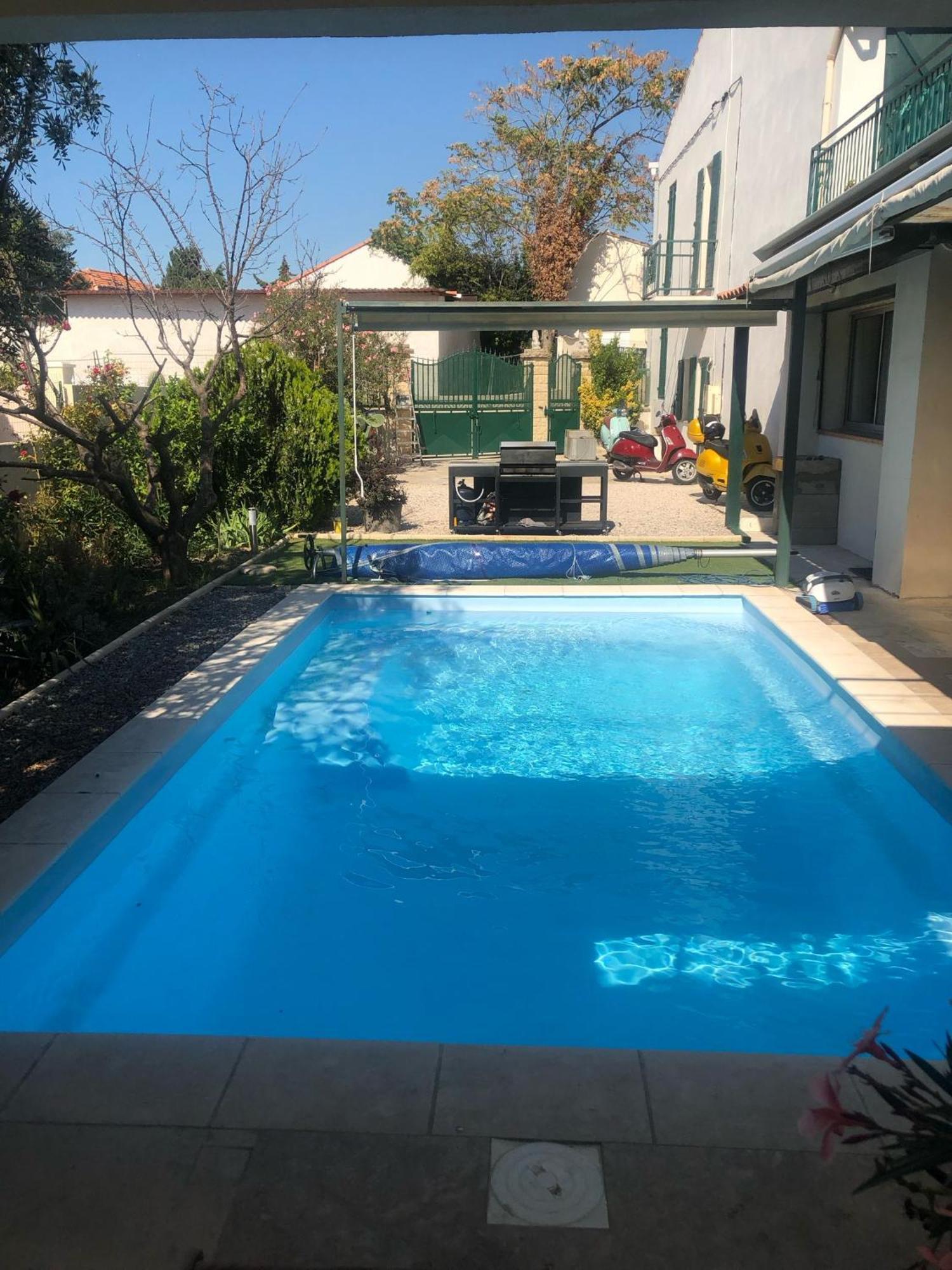 Chambre Chez L'Habitant Avec Piscine Marseille Luaran gambar