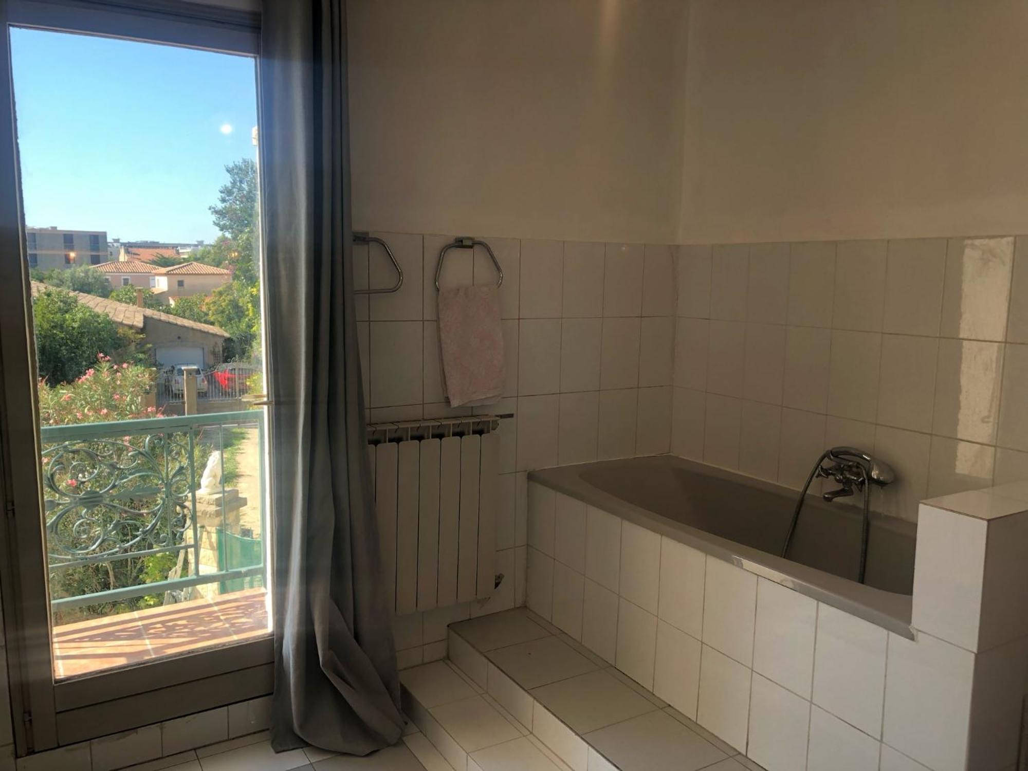 Chambre Chez L'Habitant Avec Piscine Marseille Luaran gambar